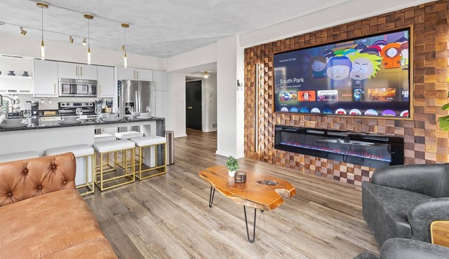 Modern Double Unit in the Heart of Indianapolis