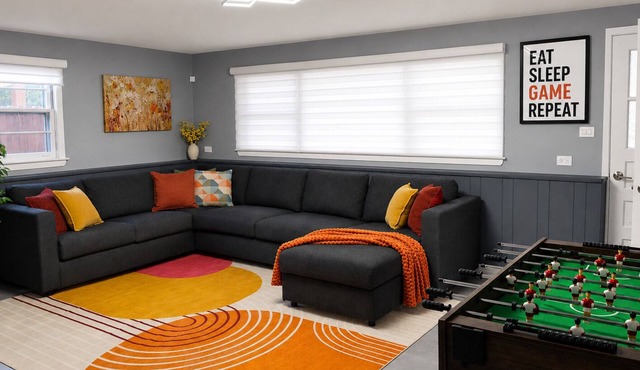 Near ORD & Rosemont Game Room Sleeps 10