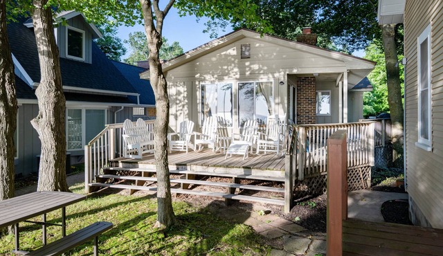 Nice Cottage on Lake Michigan with Views and Beach