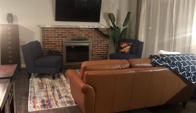 Pied-a-terre of Peace 1 BR/1BA