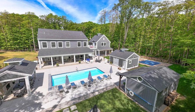 Pier Cove Estate - Pool Pickleball ADA-Friendly Luxury Getaway