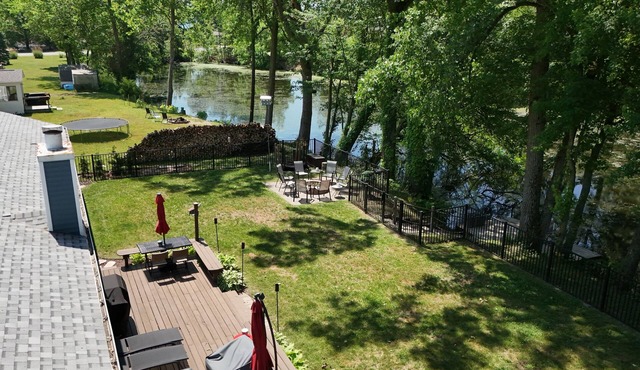 Private lagoon retreat with walkable Paw Paw Lake access. Offers a peaceful setting with water views, fishing, and outdoor space to relax. Close to wineries, Lake Michigan beaches, and local attractions—perfect for family and group getaways.