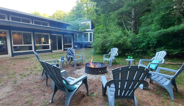 Private South Haven Retreat: Wooded Surround, Walk to Beach