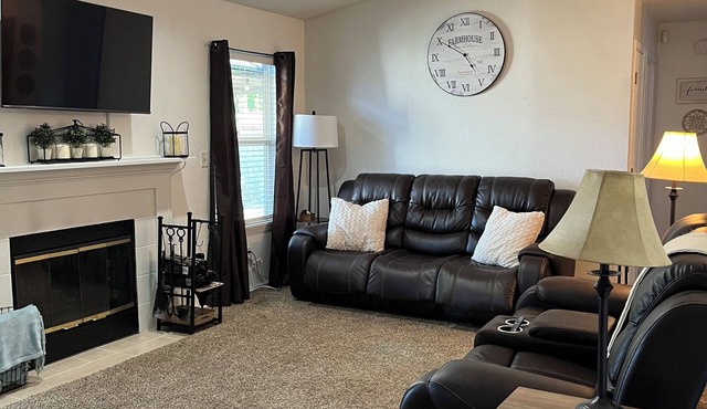 Quiet Neighborhood, Close to Amenties, Lots of Outdoor spaces