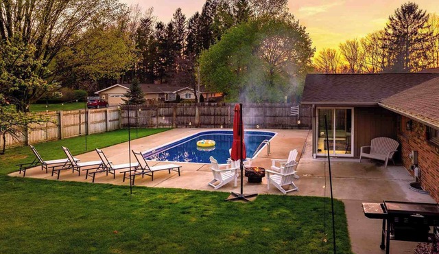 Redwood Retreat | Pool | Fire-Pit | Wineries