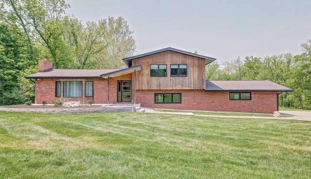 Relaxing 5 Bedroom - 10 mins from IU stadium