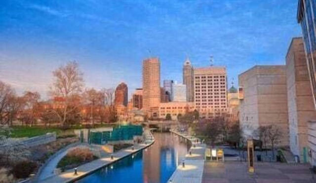 Rojo Loft #4 FREE Parking +Conv & Lucas Skywalk