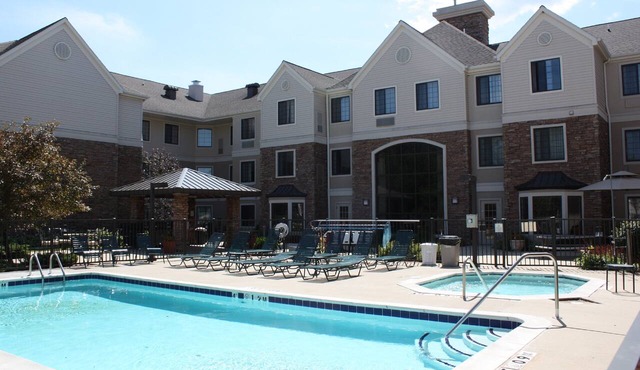 Seasonal Outdoor Pool + Hot Tub + Free Breakfast | Suite Near Airport!