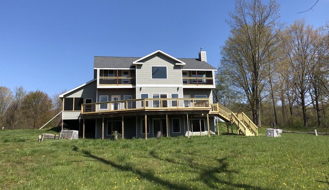 Secluded House in Southwest Michigan on 10 acres.