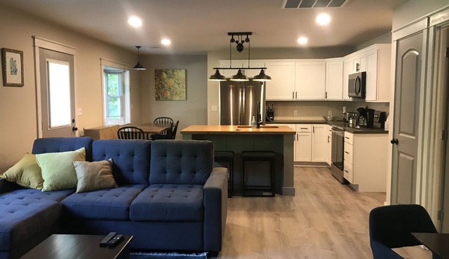 Secluded Newly Renovated Cottage