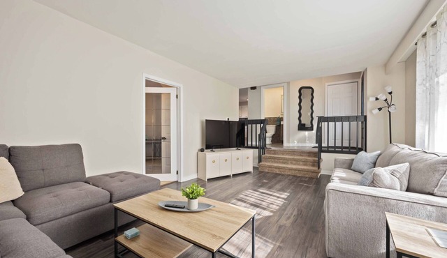 Severin Poolside Retreat in Sarnia