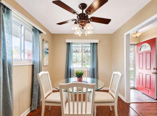 Spacious 4BR Near Convention Center-Family Friendly
