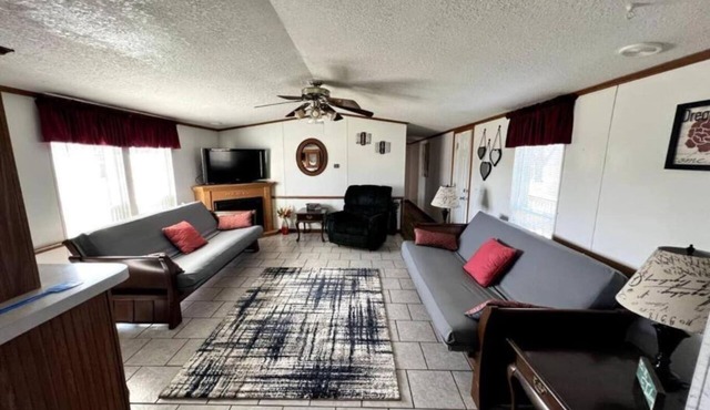 Spacious Model Home in Bloomington