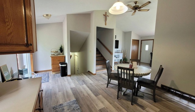 Spacious Townhome in Fruitport!