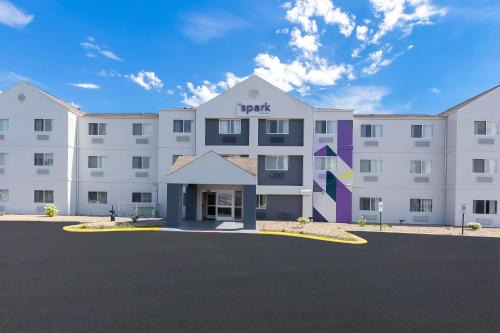 Spark by Hilton Springfield Southwest in Springfield