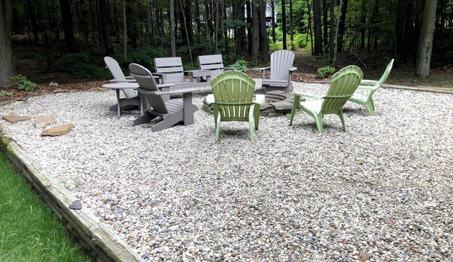 Spring Lake's Wooded Retreat