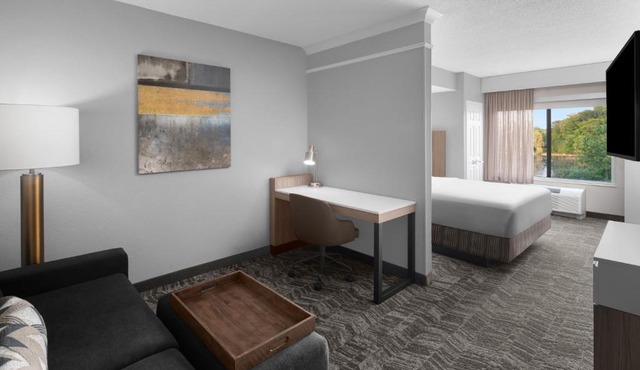 SpringHill Suites by Marriott Grand Rapids Airport Southeast