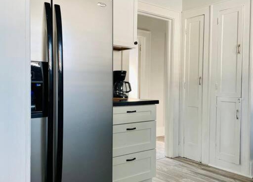 The Chic Shack/Centrally Located 2BR/1BA Home