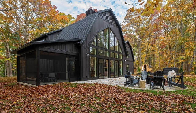The Gambrel : Sauna : Hot Tub : Firepit : Game Room : Pets Welcome
