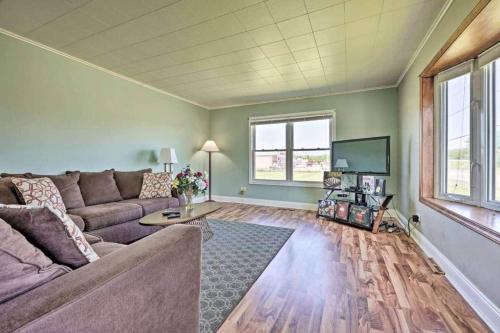 The Gathering House | Spacious 3BR Near Downtown & Beach