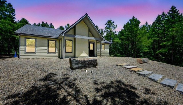 Unwind in Broken Bow Hot Tub Fireplace Nature in Broken Bow