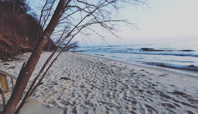 Updated cottage on Lake Michigan!