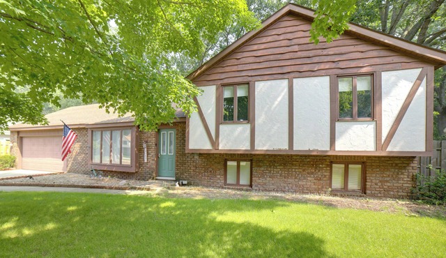Updated Holland Home w/ Yard Near Holland St. Park