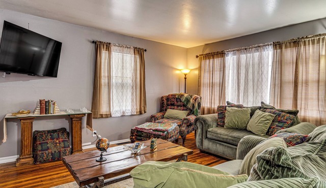 Updated NE Indianapolis Home: Easy I-70 Access!