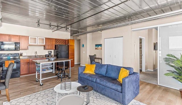 Urban Condo with Balcony in Downtown Ann Arbor