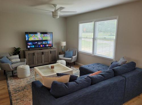 White Birch - Riverfront and Newly-Remodeled! in Elberta