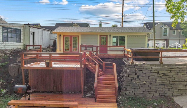 White River Broad Ripple Cottage