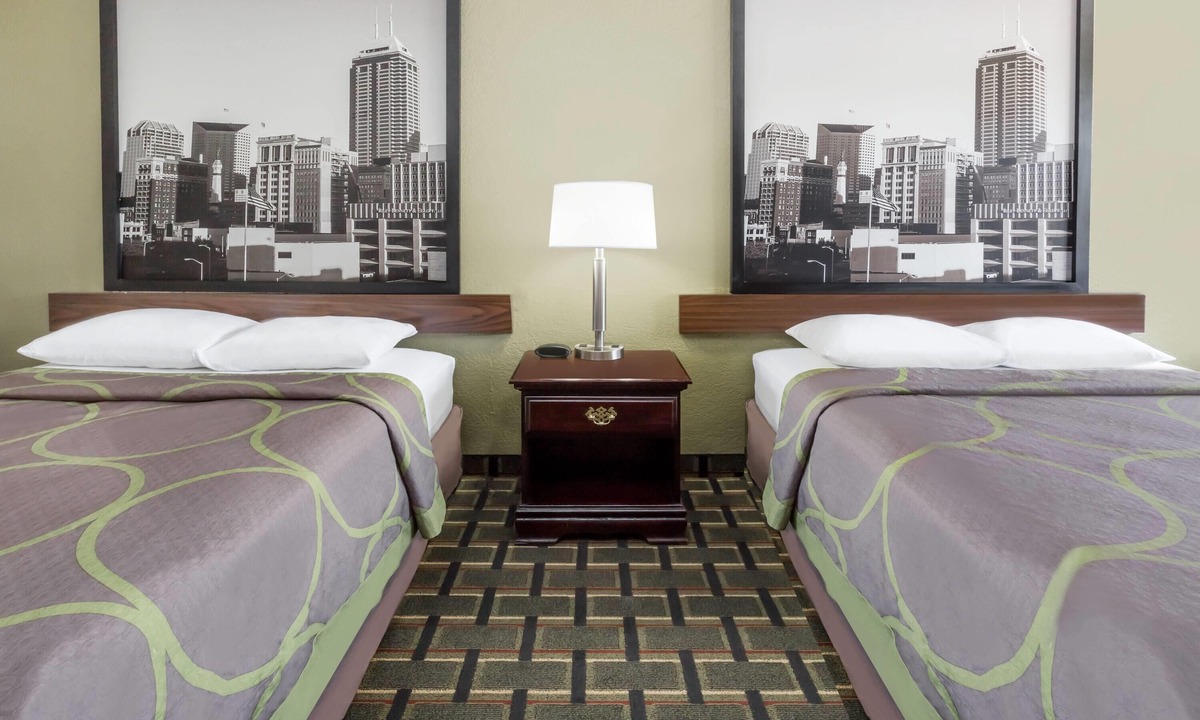 Logansport Hotel | Super 8 by Wyndham Logansport