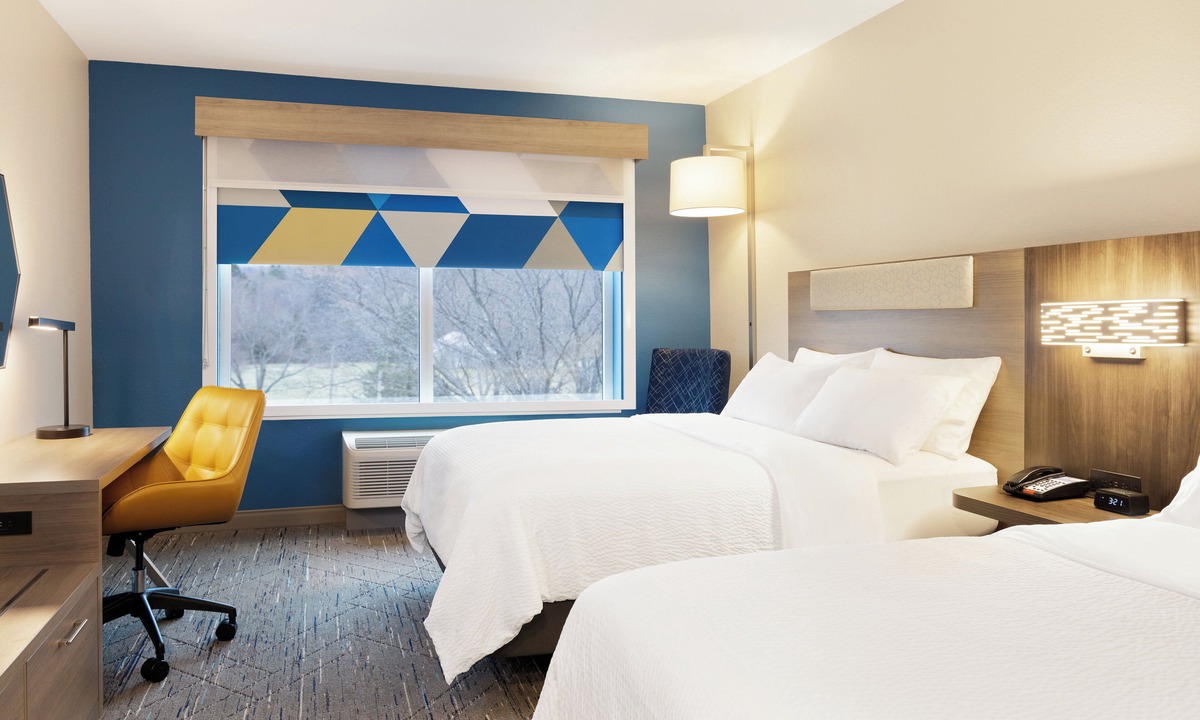 Kalamazoo Hotel | Holiday Inn Express Kalamazoo East by IHG