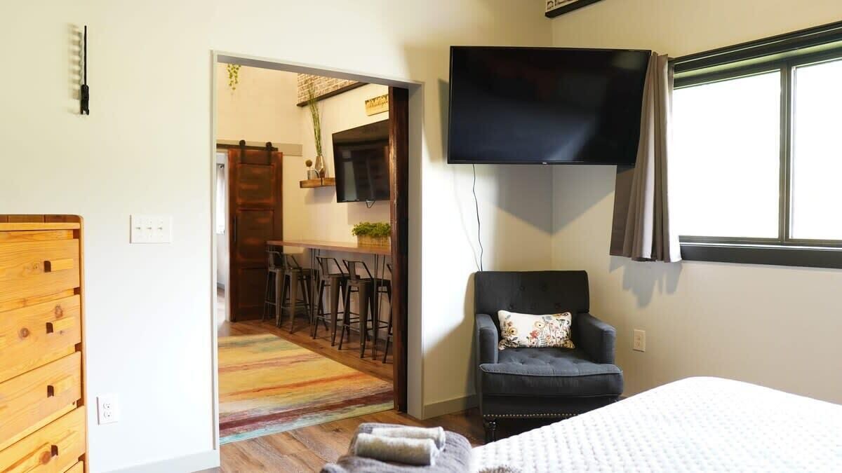 Niles Apartment | Rivers Edge Lofts - Unit 10