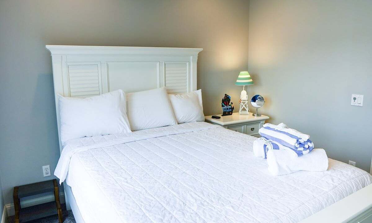 Spring Lake Condo | Marina View Condo w/Pool Access