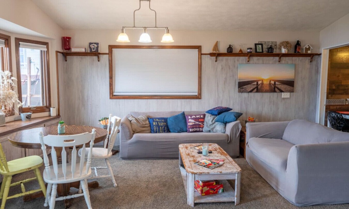 Alto Apartment | Campau Lake Sunrise Retreat | Peaceful Lakefront