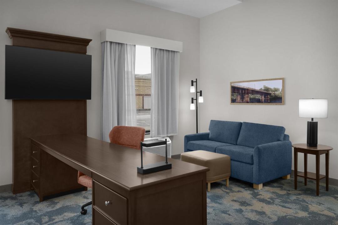 Granger Hotel | Hampton Inn & Suites Mishawaka/South Bend at Heritage Square