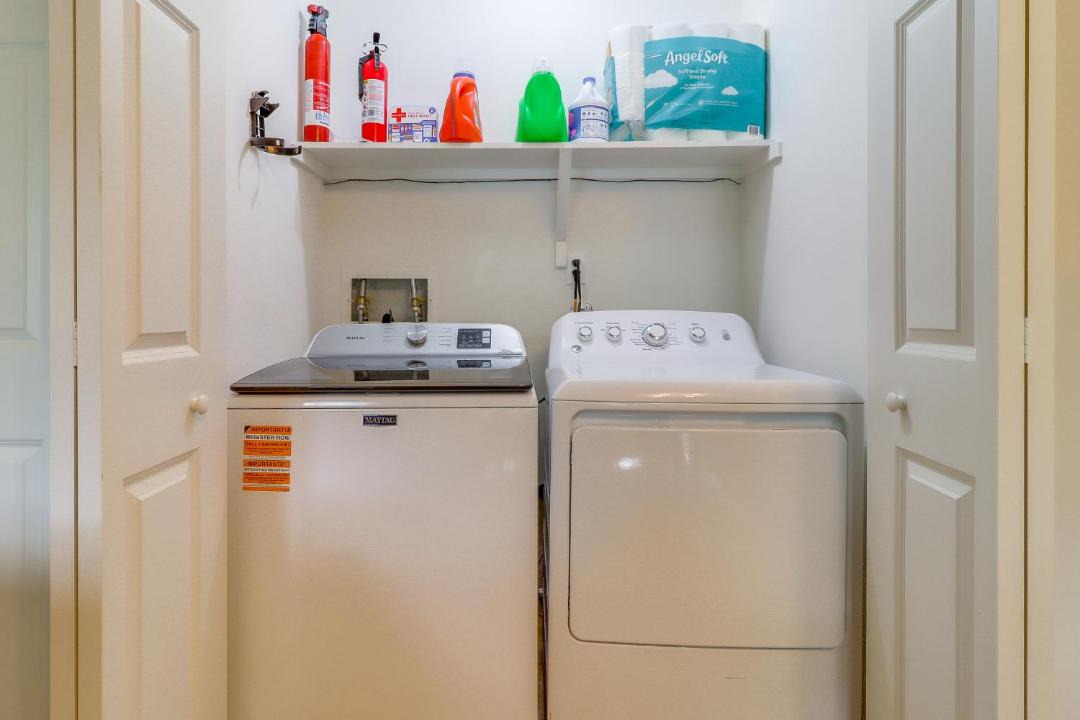 Mitchell House | 4 Mi to U-M Campus! Quiet Family Home w/Yard