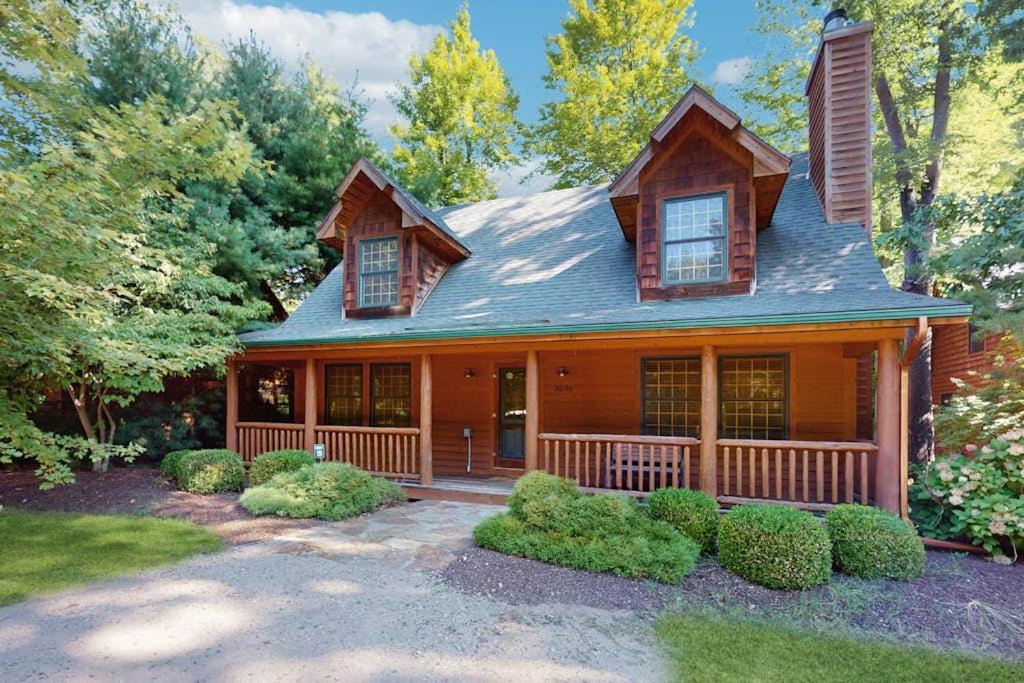 Saugatuck House | Kingfisher Cove Cabin 19