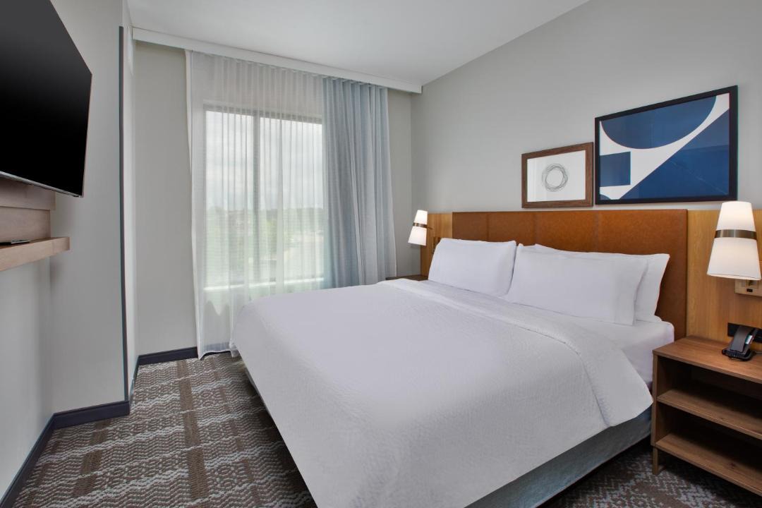 Crystal Springs Hotel | Staybridge Suites Grand Rapids South by IHG