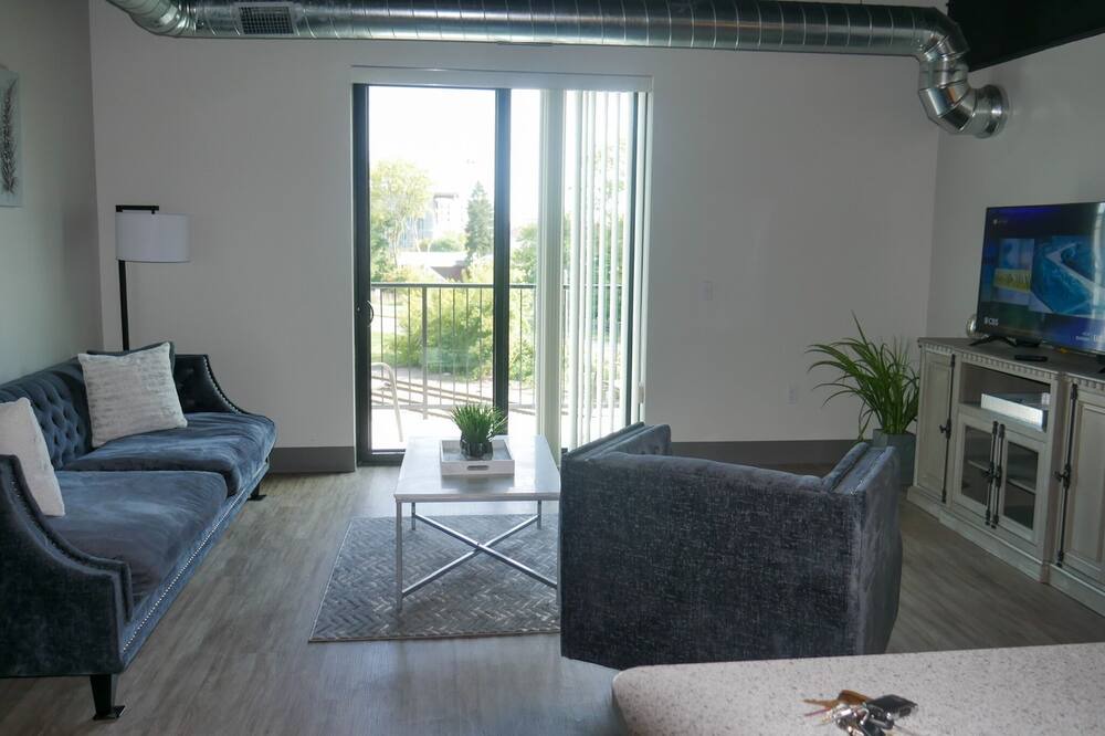 Photo of Livingroom in Central Business District