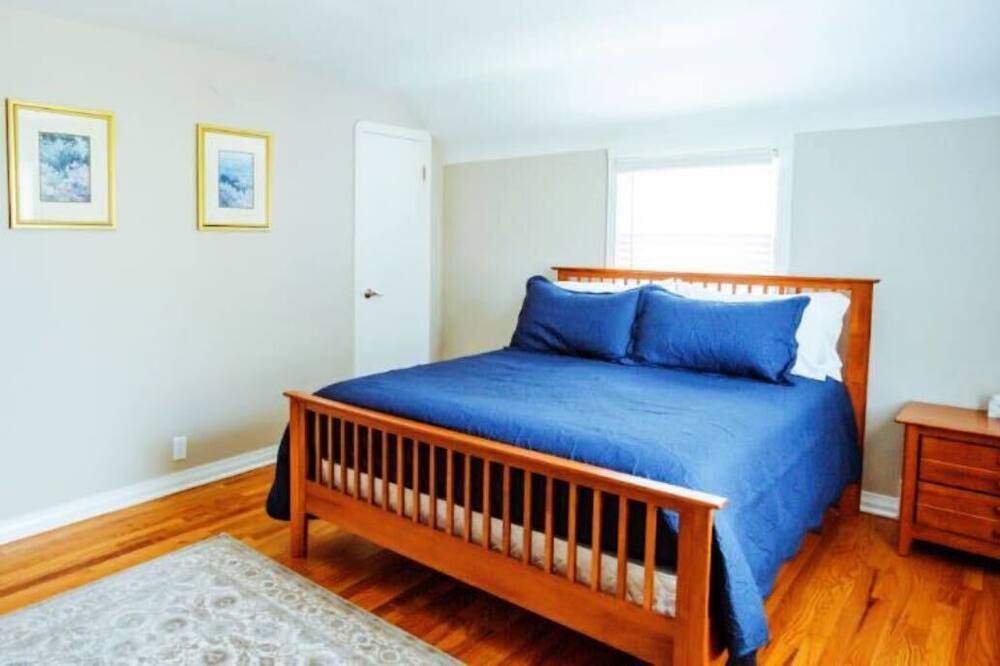 Photo of Bedroom in Northshore Triangle