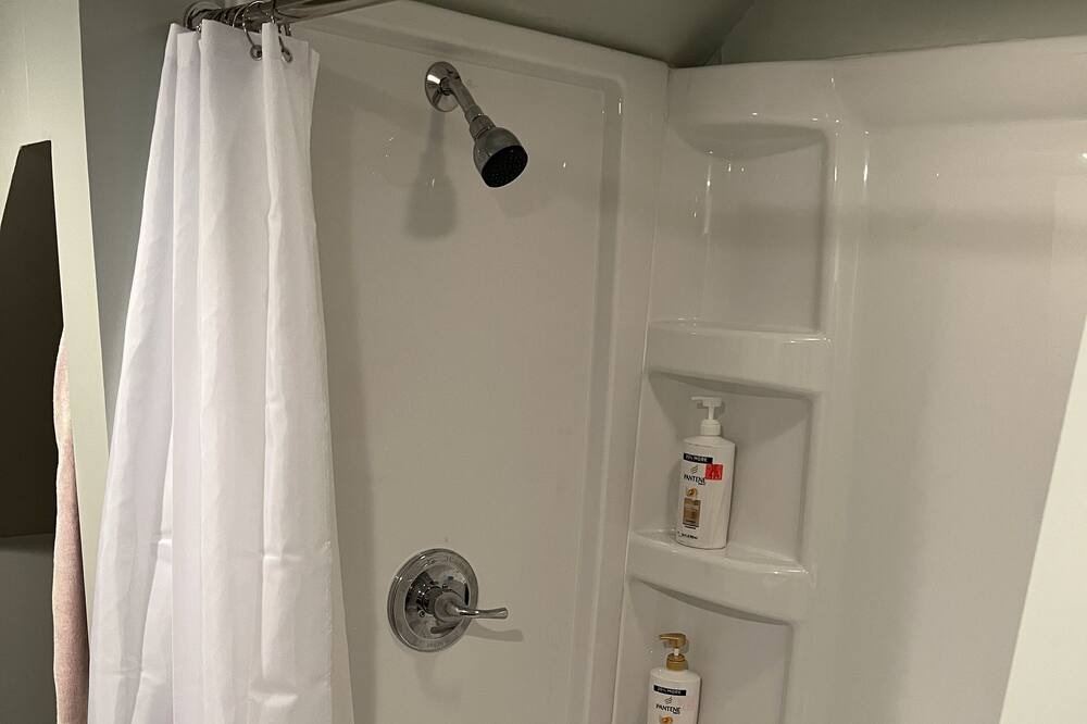 Photo of Bathroom in Arcadia