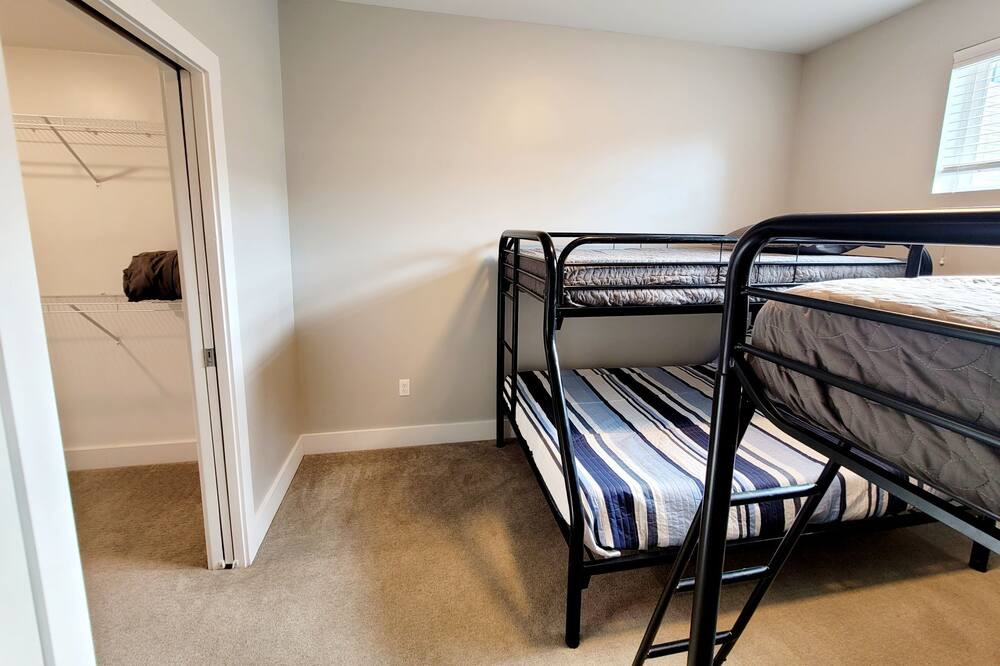 Photo of Bedroom in Medical Mile