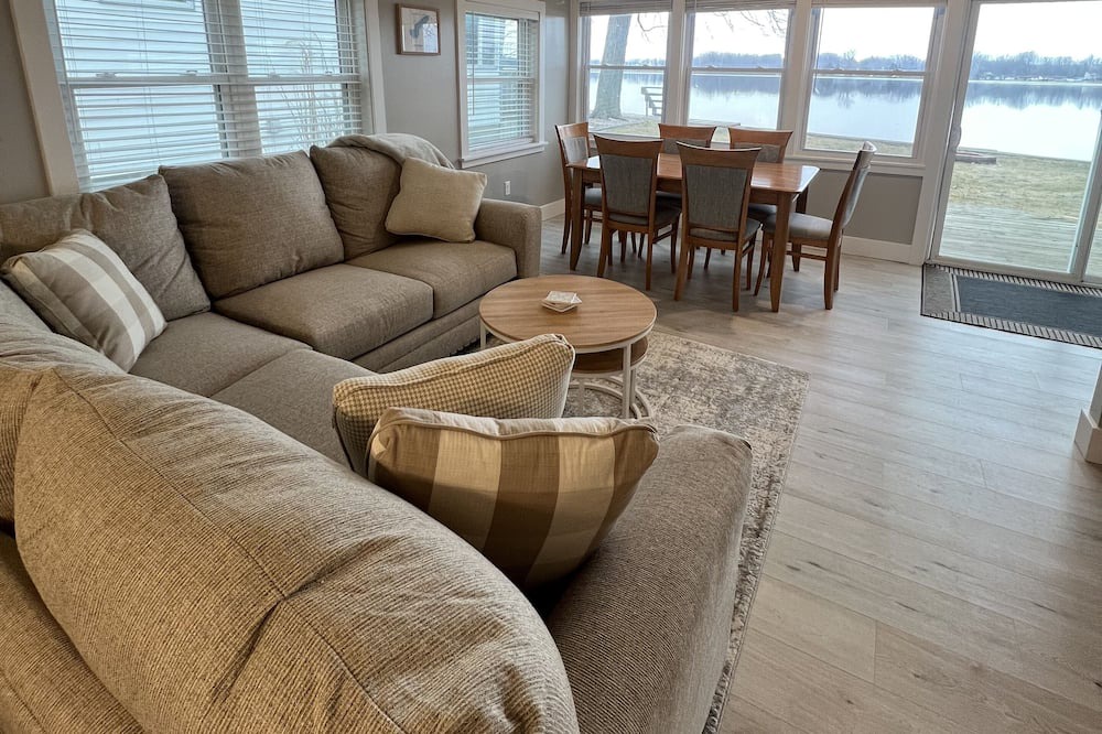Photo of Livingroom in Lake Odessa