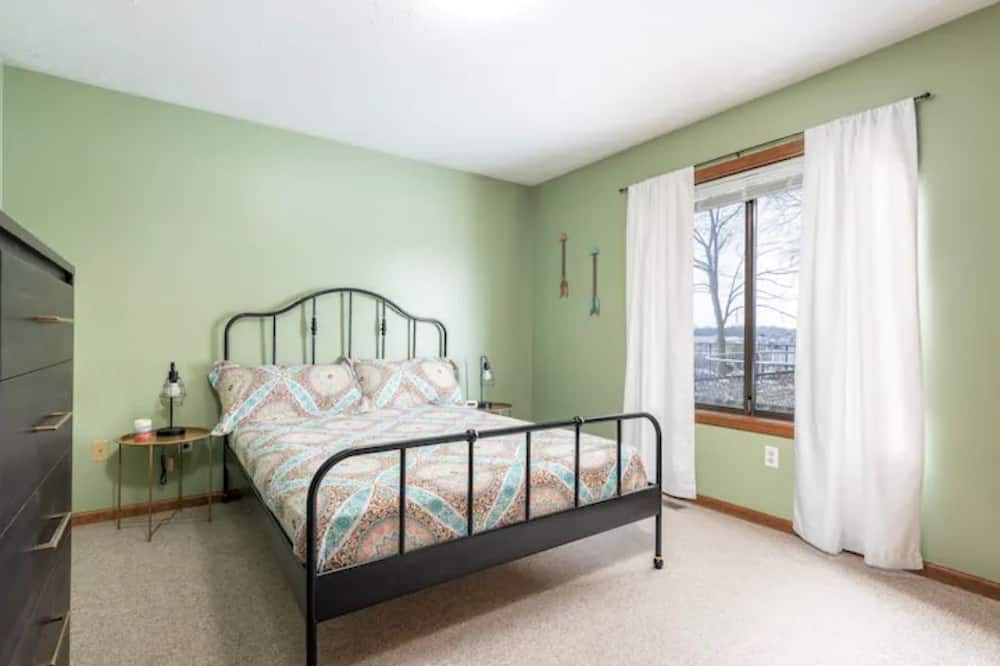 Photo of Bedroom in Byron Center