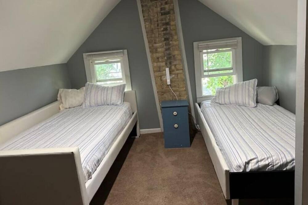 Photo of Bedroom in Midtown