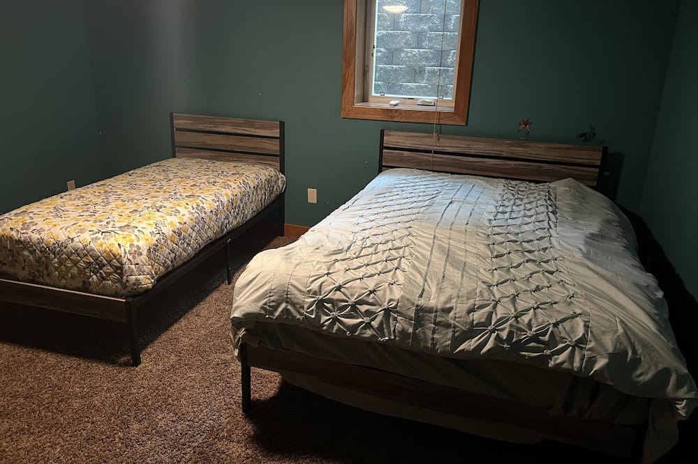 Photo of Bedroom in Lawrence