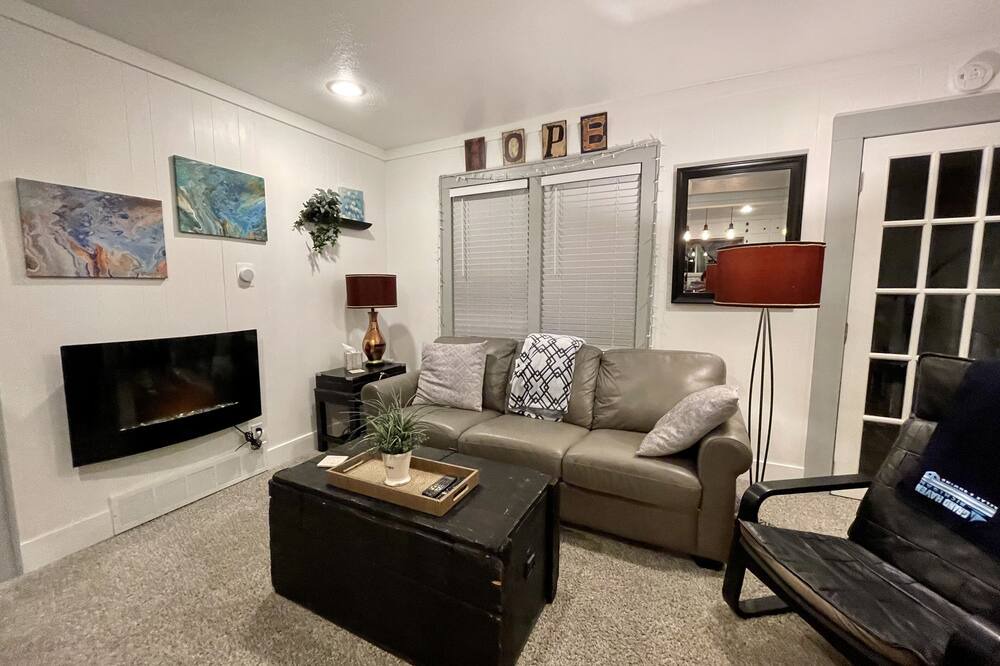 Photo of Livingroom in Spring Lake