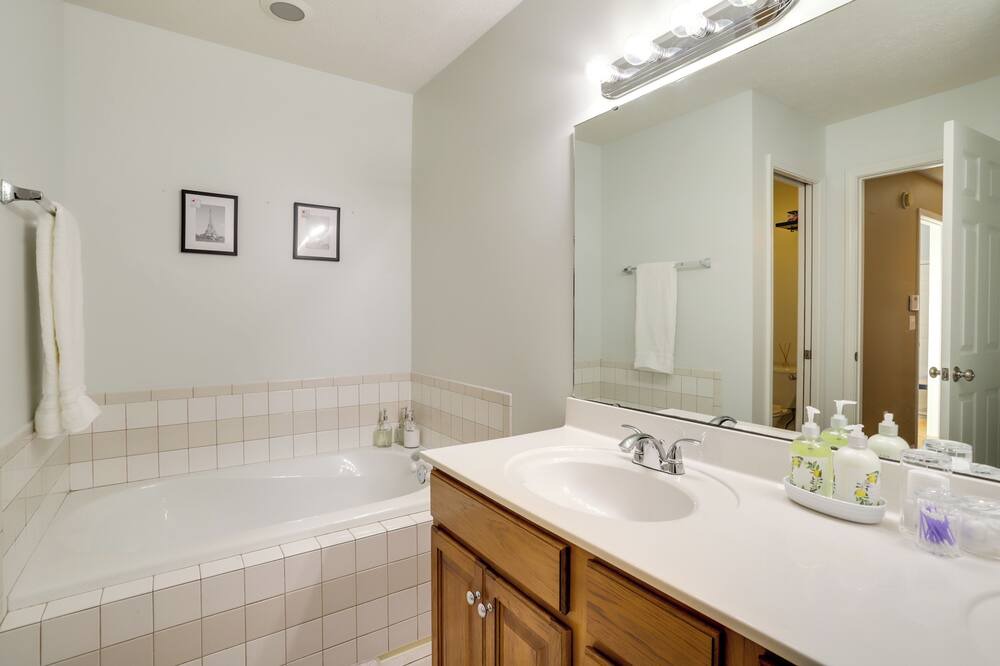 Photo of Bathroom in Granger